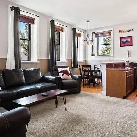 Papa'S Place - Blocks From Downtown